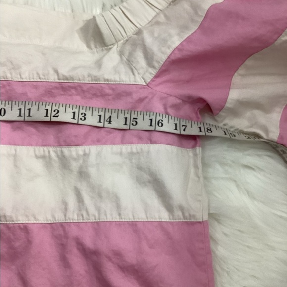 Vero Moda pink and off white top woman’s medium partial elastic neckline - Picture 15 of 16